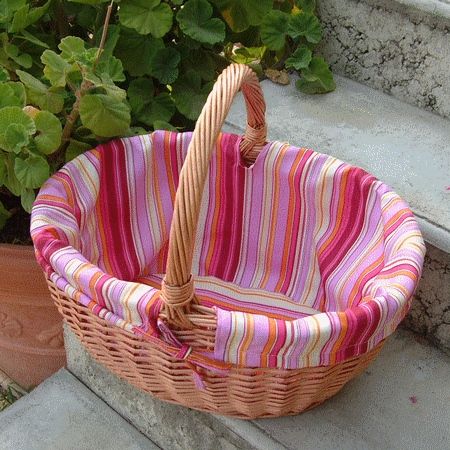 Panier en osier doublé tissus